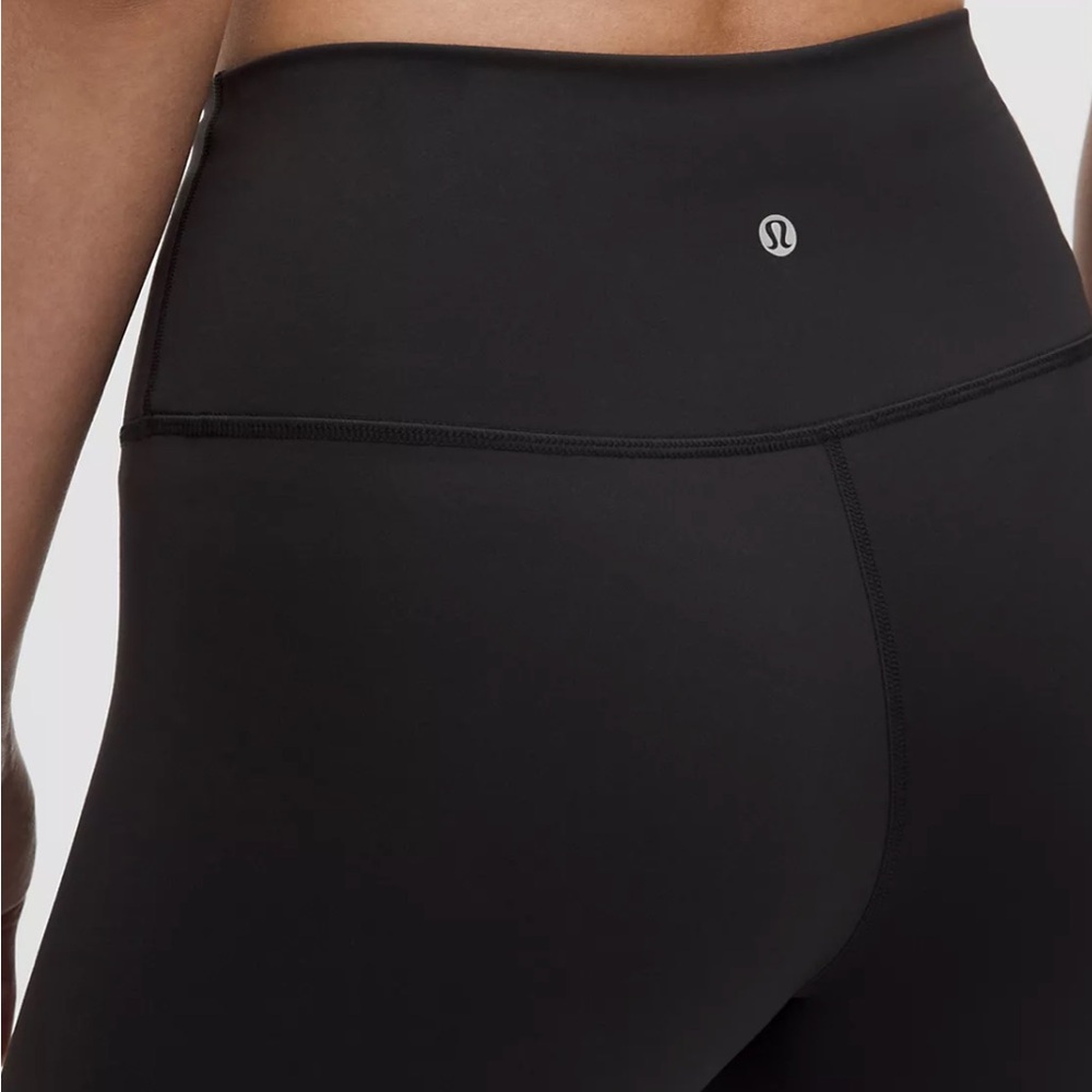 Lululemon Wunder Train High-Rise Tight 25" in Black, Size 6 - Picture 5 of 8
